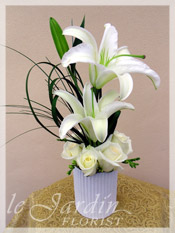 White Flower Arrangements - Juno Beach Flowers | 561-627-8118